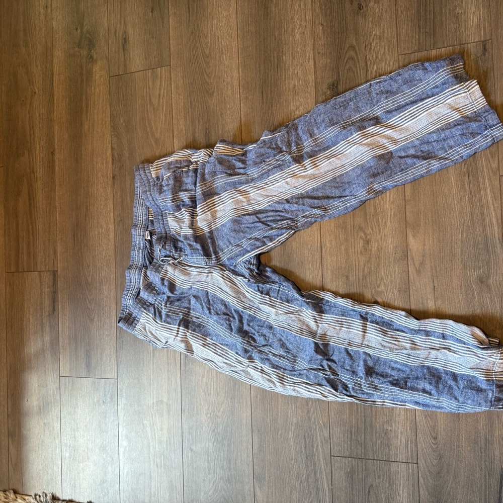 Old Navy Blue and White Striped Wide Leg Pants